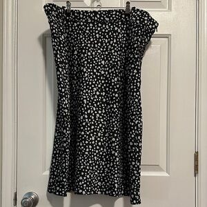 Skies Are Blue Black and White Patterned Skirt